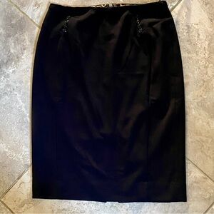 🆕 WHBM Seasonless Pencil Skirt